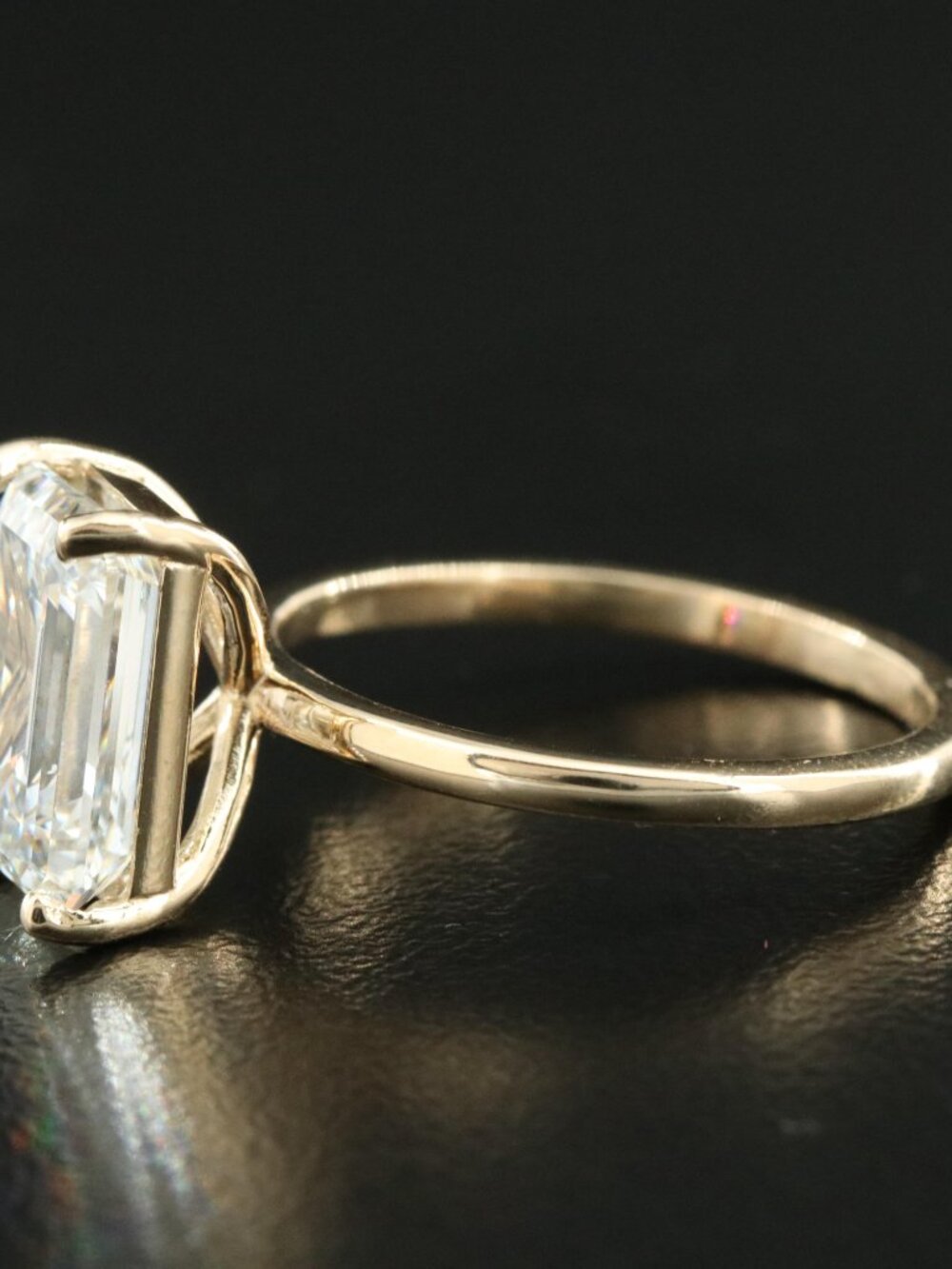 IGI Certified 4.05 CT Diamond F VS1 Emerald Cut Solitaire 14K Yellow Gold Ring - Picture 2 of 4